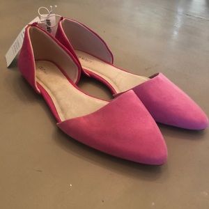Old Navy pointed toe, suede Flats